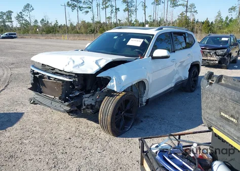 2021 Volkswagen Atlas 3.6L V6 Sel z USA, uszkodzony, nr VIN 1V2ER2CA8MC534474